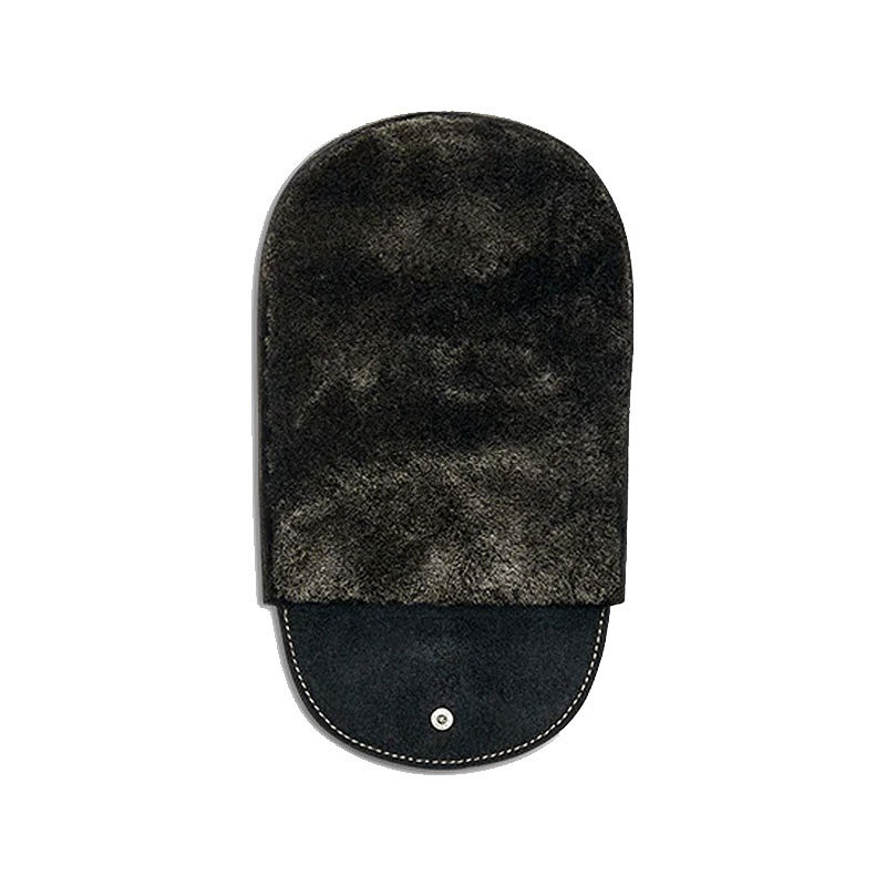 Medaille-dOr-atelier-poetshandschoen